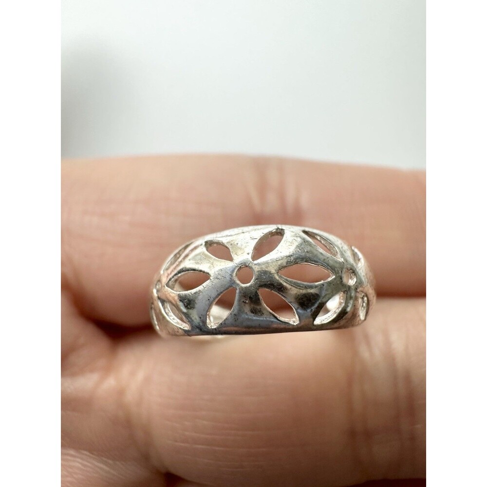 925 Sterling Silver Hollow Flower Open Band Ring Size 2.5